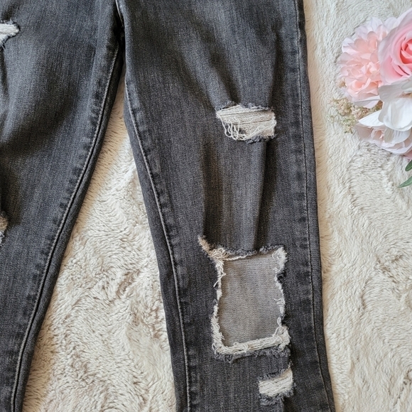 Levis 721 High Rise Skinny Gray Distressed Jeans Size W27 L32 - Picture 6 of 16